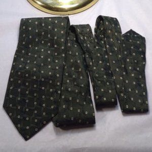 ENRICO BERTUCCI Green Hand Made Silk Tie (*T14)